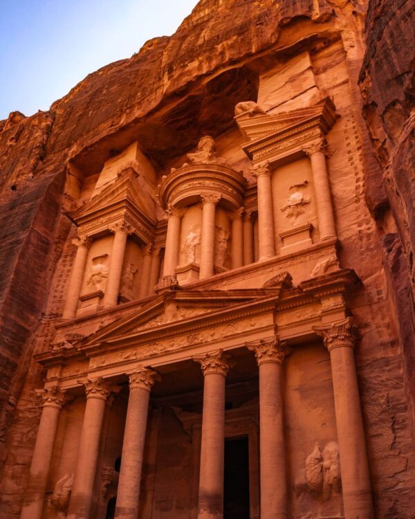 Giordania: tra Petra e l’incanto del deserto rosso