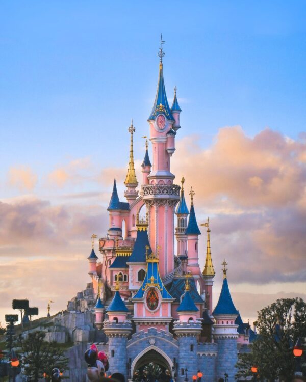Favola d’Ottobre: tra Parigi e il Regno della Magia Disney